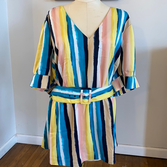 Lane Bryant Tops - NEW Lane Bryant 28 beautiful blouse with belt